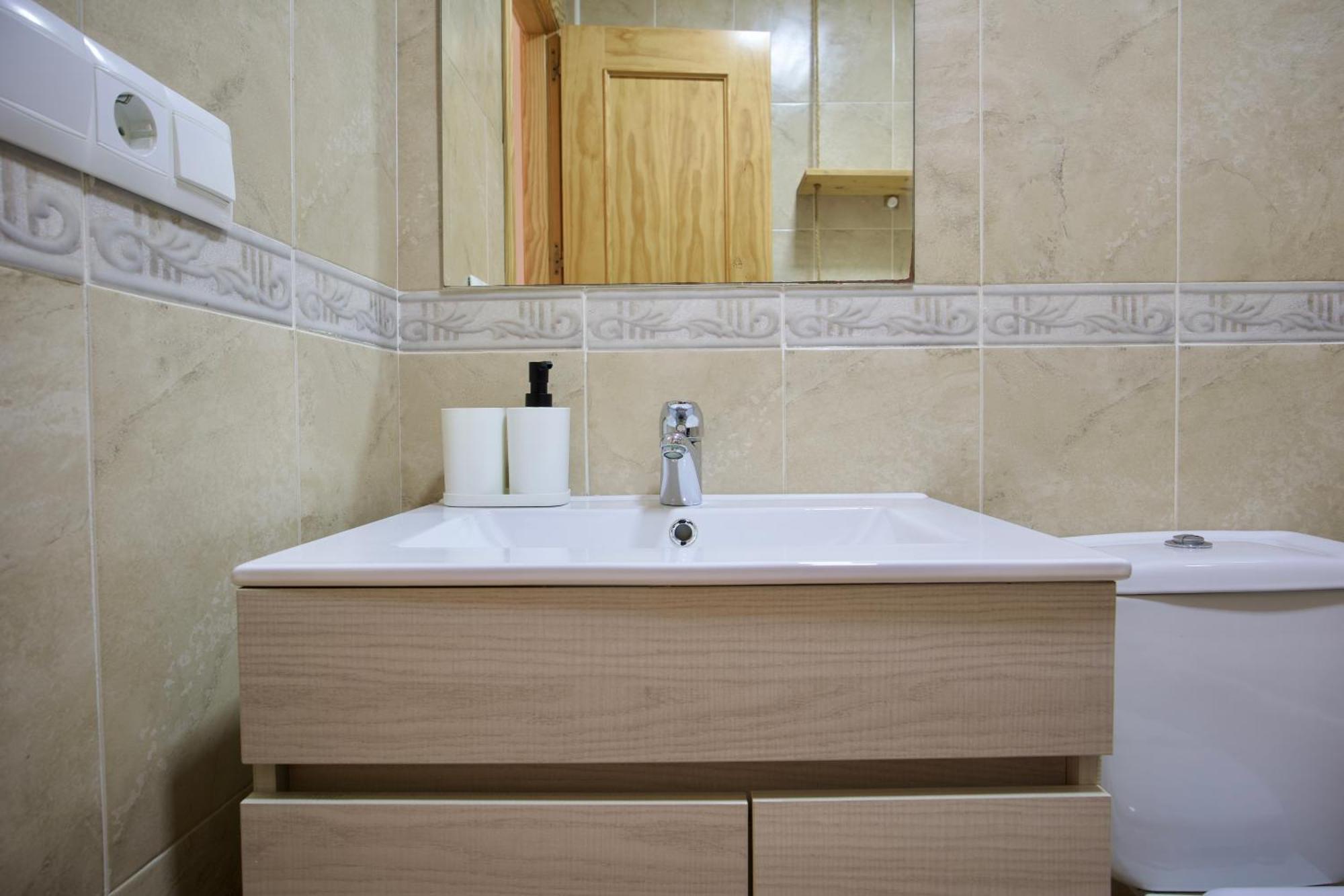 Bonito Apartamento Cerca De La Playa De تورّوكس كوستا المظهر الخارجي الصورة